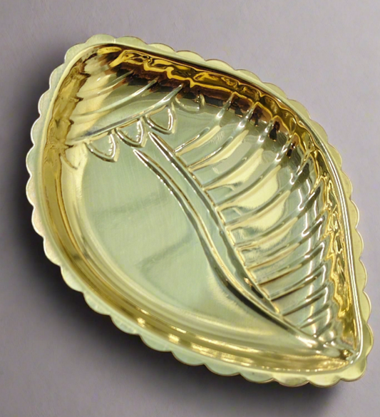 BRASS SHANKH SHAPE PLATE